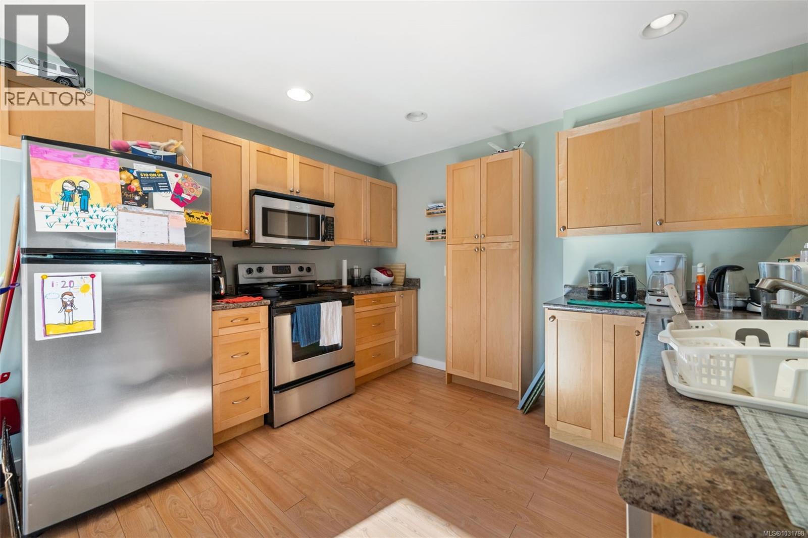  6896 Beaton Road, Sooke