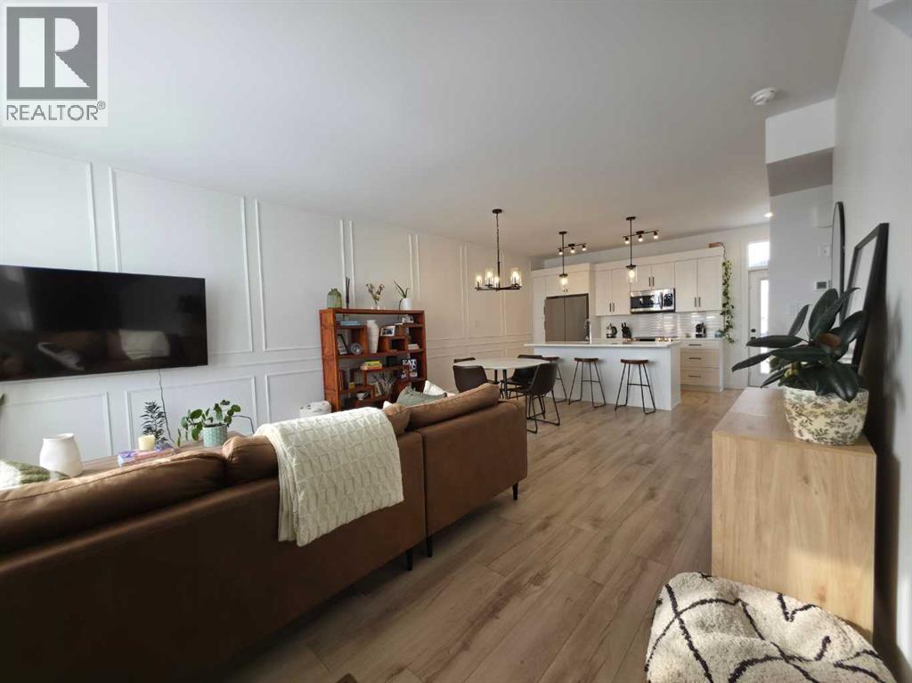 633 BLACKWOLF BOULEVARD N - Image 2