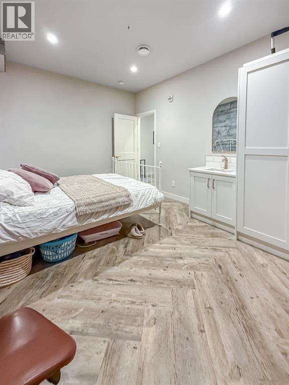 #204 333 6 STREET S - 22