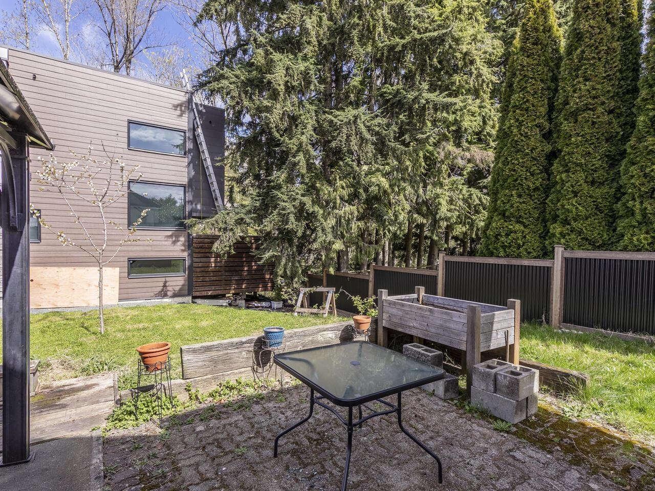 7650 TAULBUT STREET — photo 34