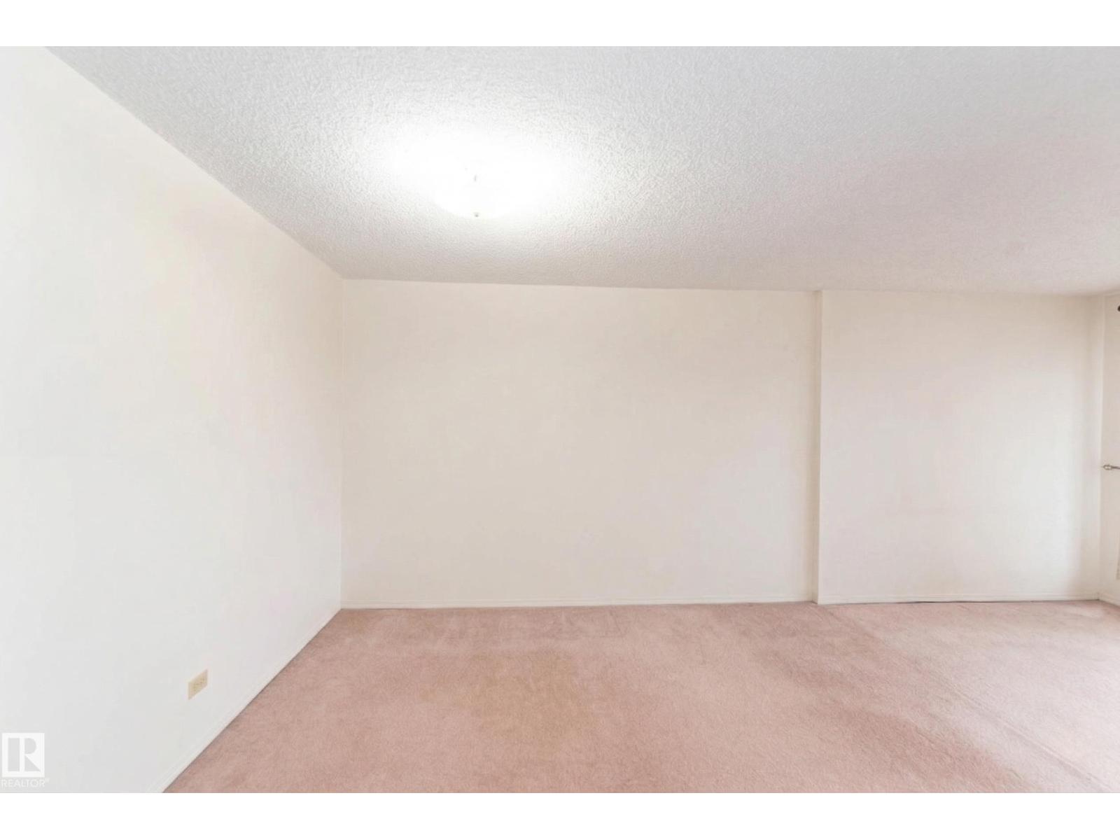 #1004 11027 87 AV NW, Edmonton