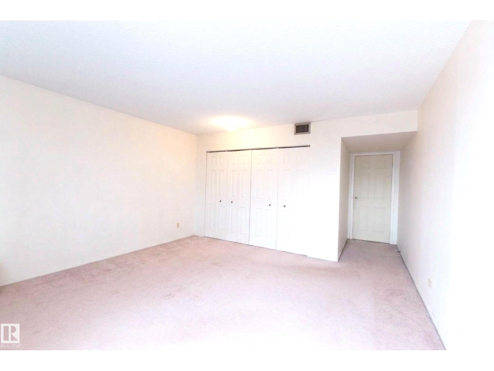 #1004 11027 87 AV NW, Edmonton