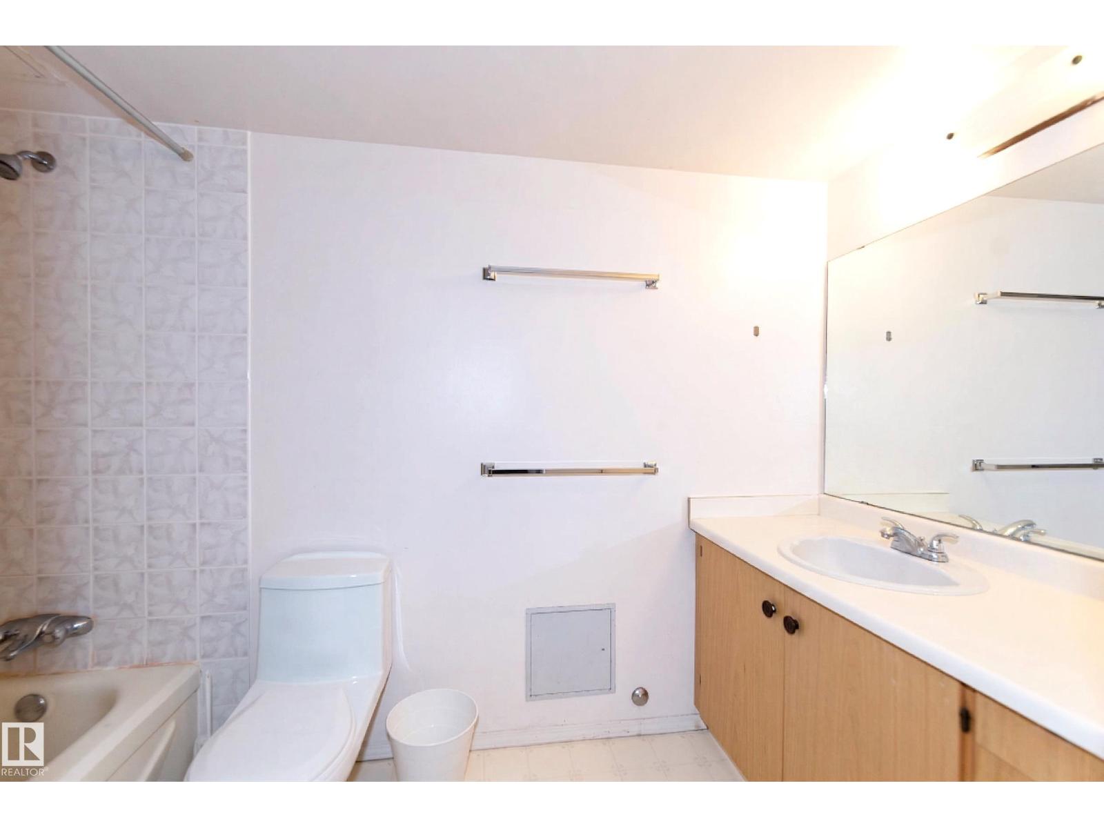 #1004 11027 87 AV NW, Edmonton