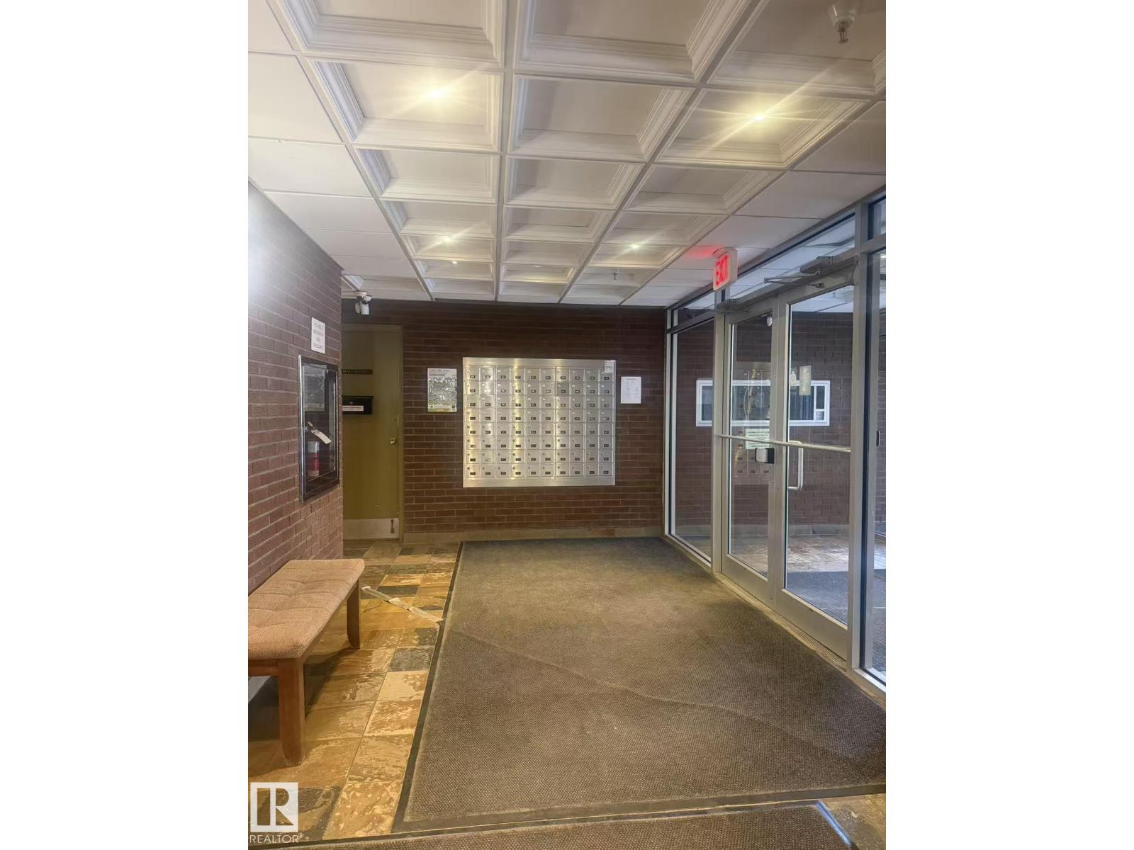 #1004 11027 87 AV NW, Edmonton