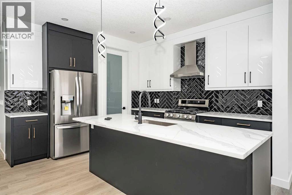 182 LAKEWOOD CRESCENT - Image 2