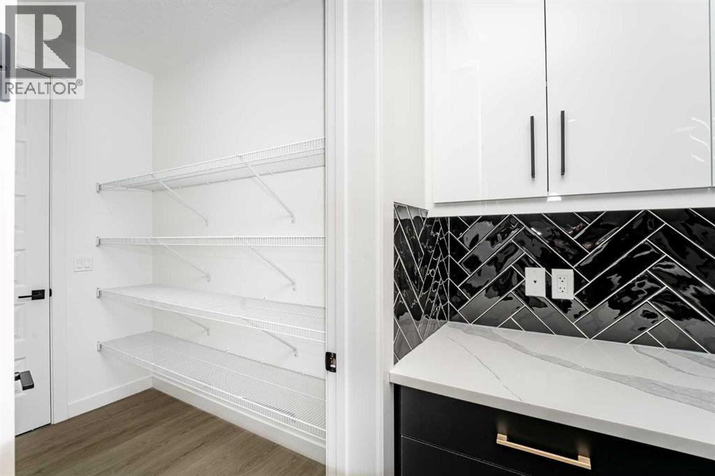 182 LAKEWOOD CRESCENT - 7