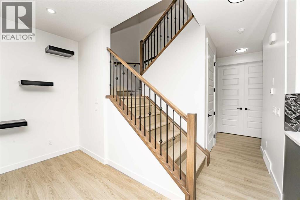 182 LAKEWOOD CRESCENT - 8