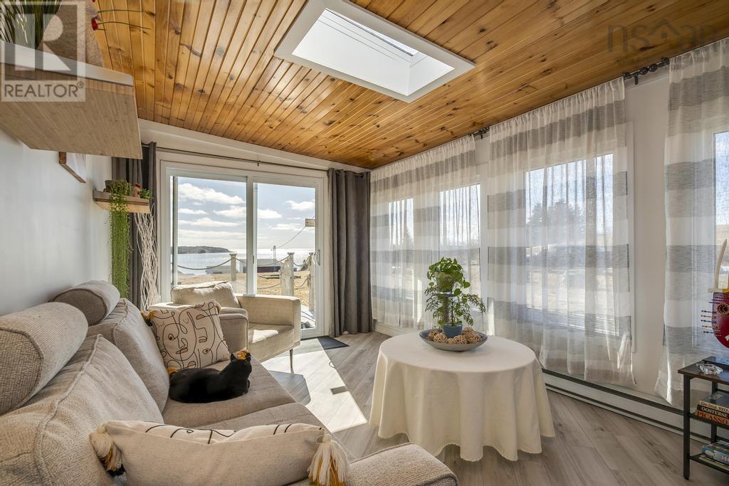 19194 HIGHWAY 7 - 13