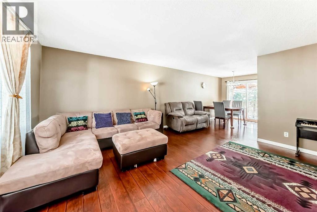 271 DALHURST WAY NW - 7