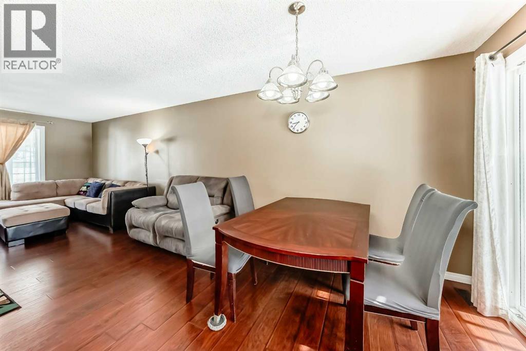 271 DALHURST WAY NW - 17