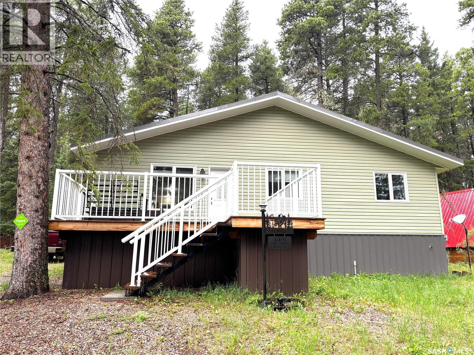 615 PINE CREEK CRESCENT - 1