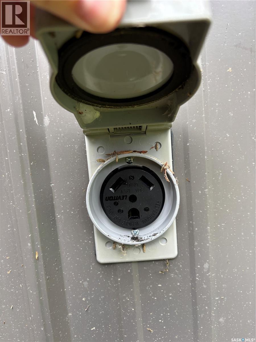 615 PINE CREEK CRESCENT - 14