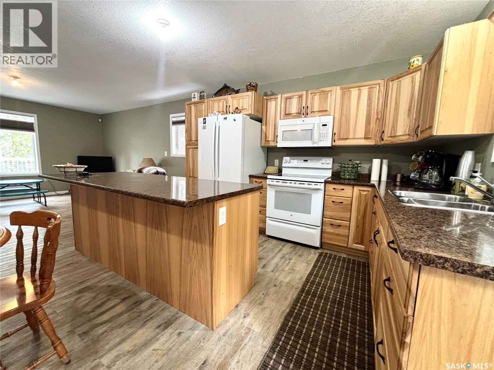 615 PINE CREEK CRESCENT - 18