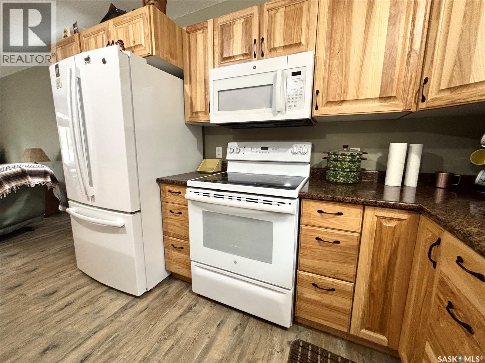 615 PINE CREEK CRESCENT - 19