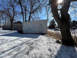 141 Louisa Avenue E, Miniota, MB R0M1M0 Photo 14