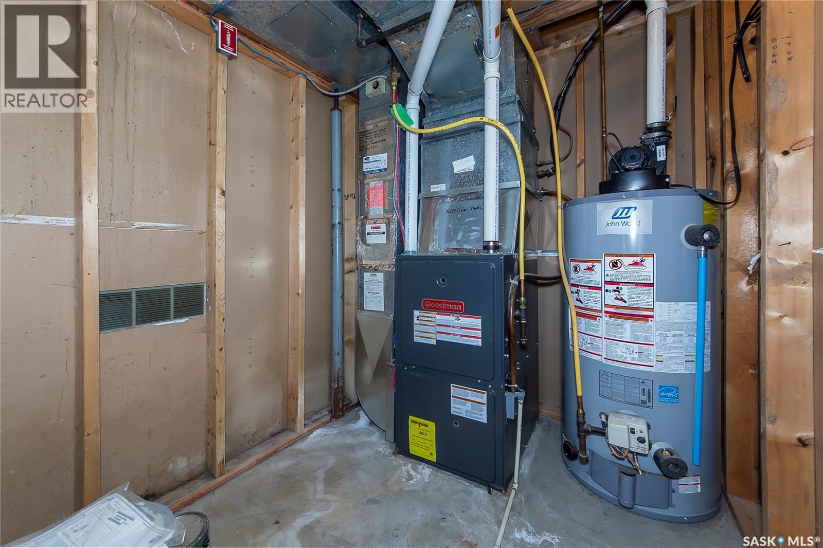 639 REDBERRY ROAD - 26