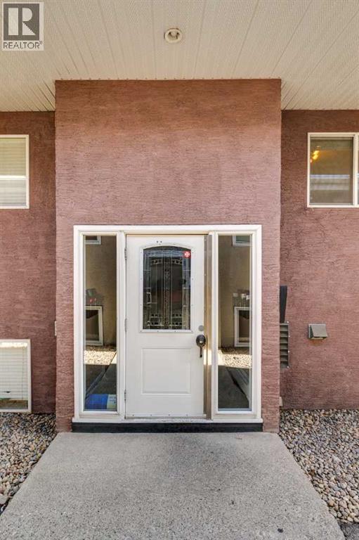 #4 605 67 AVENUE SW - 15