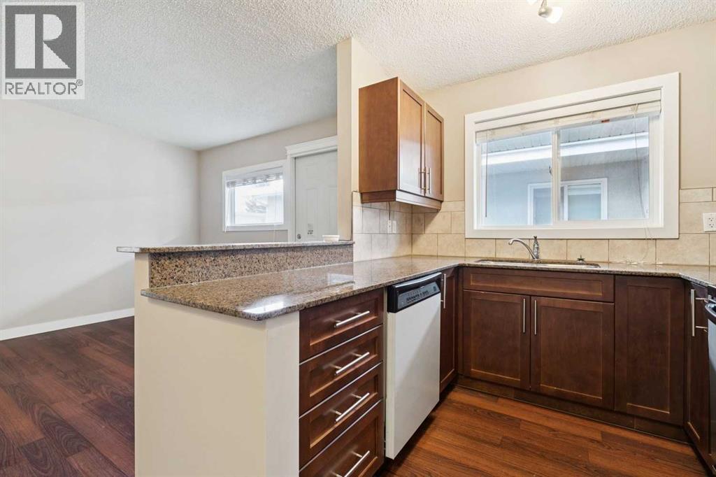 #4 605 67 AVENUE SW - 4