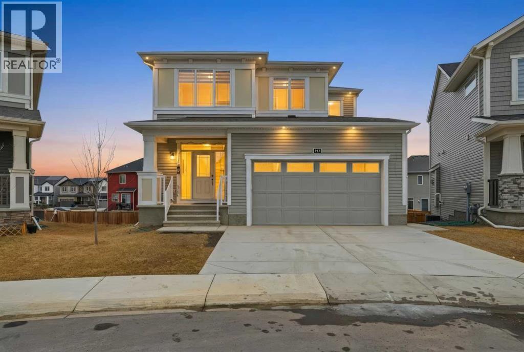 
          717 Windrow Manor Southwest
            <br/>
            <span>Airdrie</span>
            , 
            <span>AB</span>
             <span>T4B5H6</span>
        