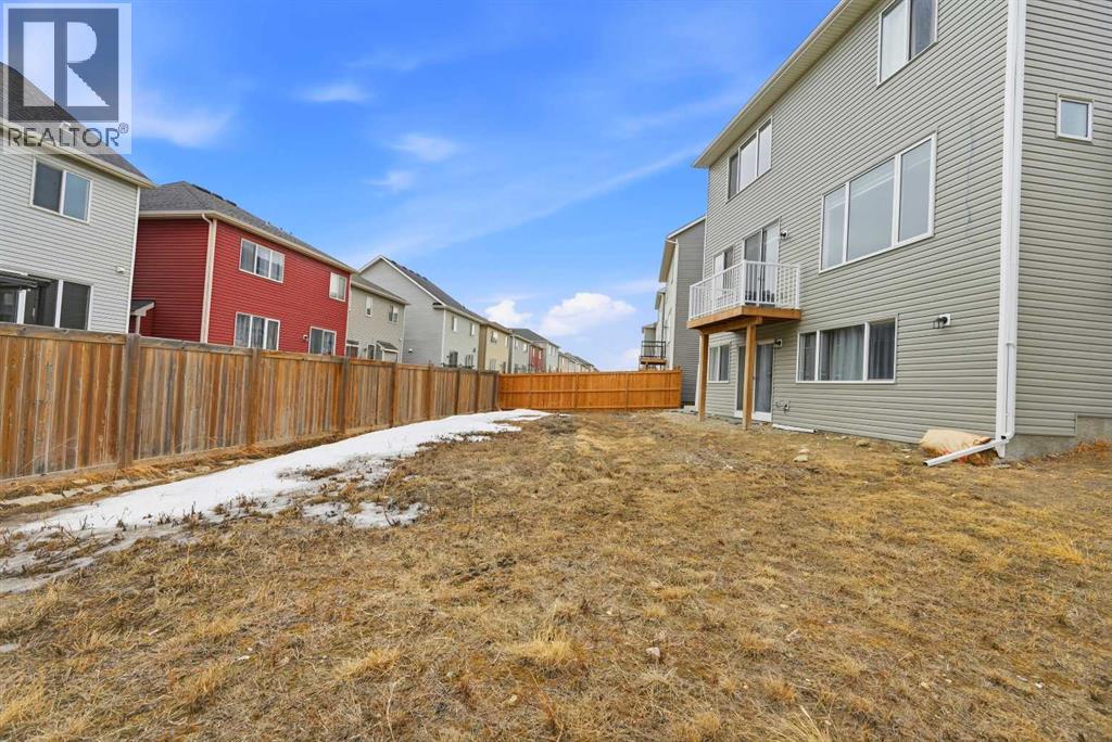 
          717 Windrow Manor Southwest
            <br/>
            <span>Airdrie</span>
            , 
            <span>AB</span>
             <span>T4B5H6</span>
         - Photo 43