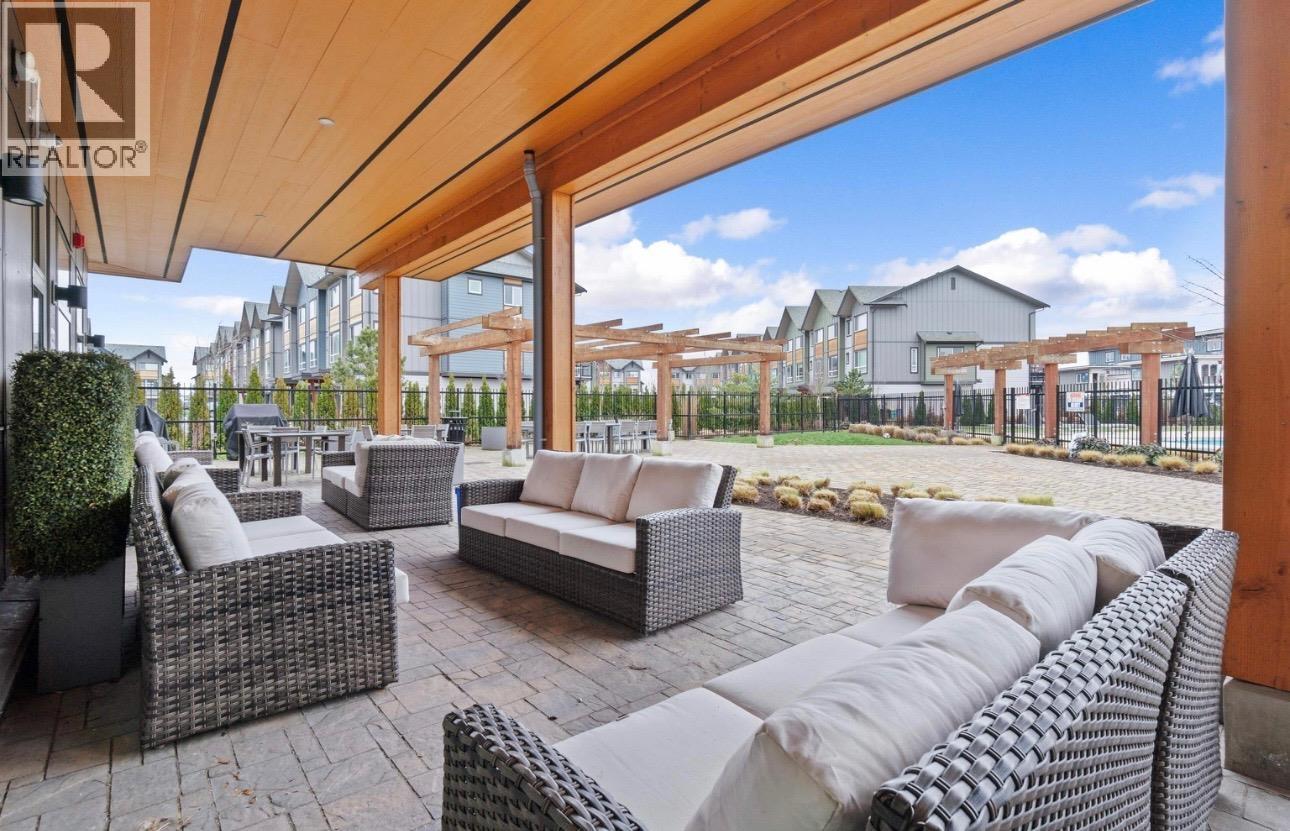 #403-2499 RABBIT Drive, Delta