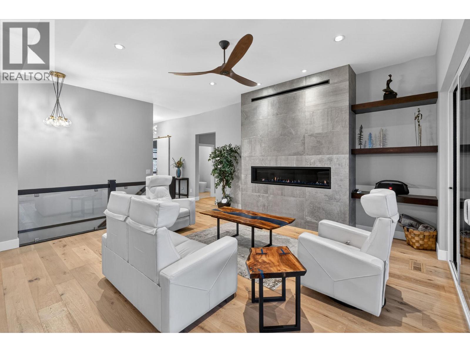 9882 BEACON HILL DRIVE - 9