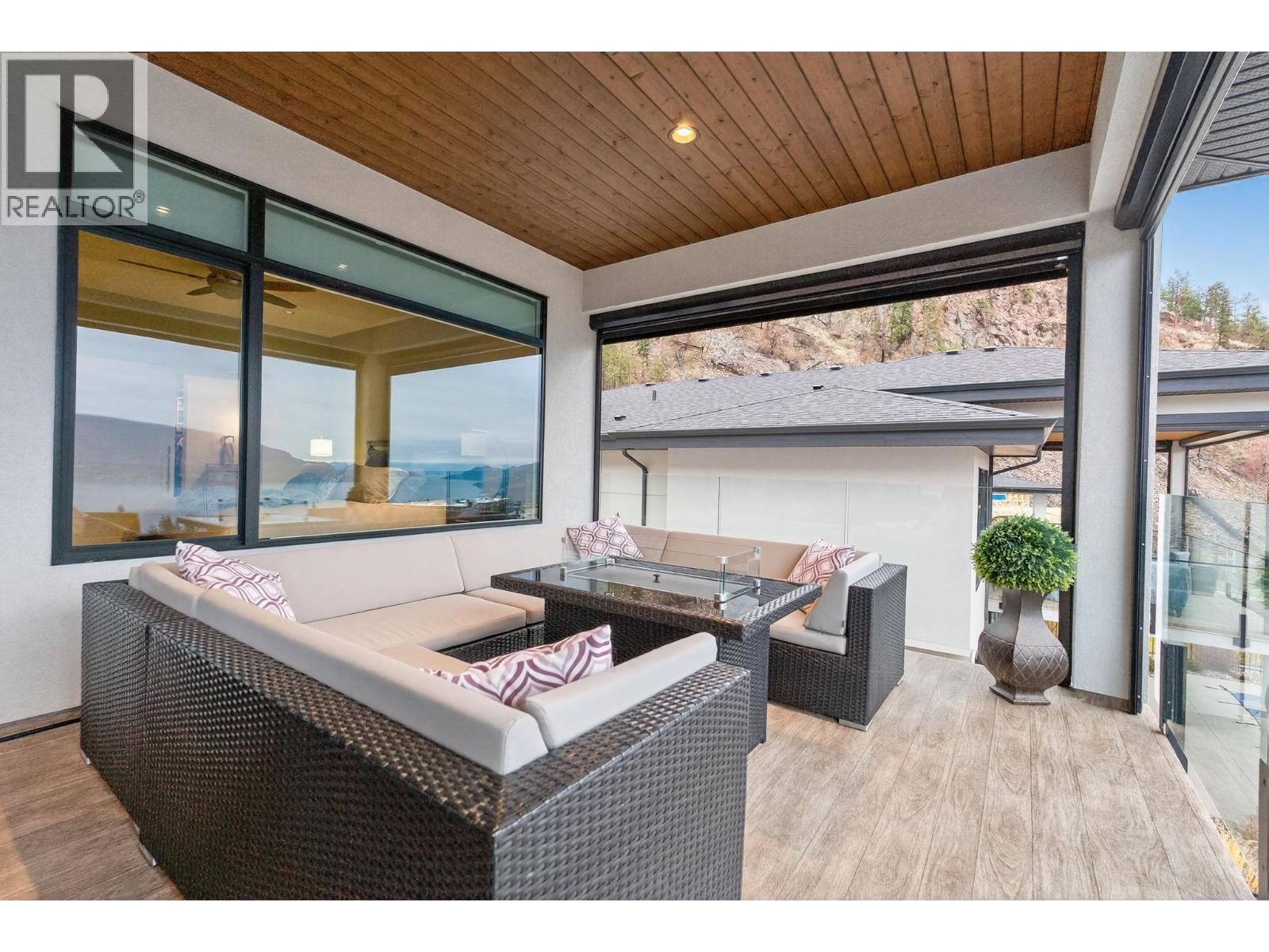 9882 BEACON HILL DRIVE - 19