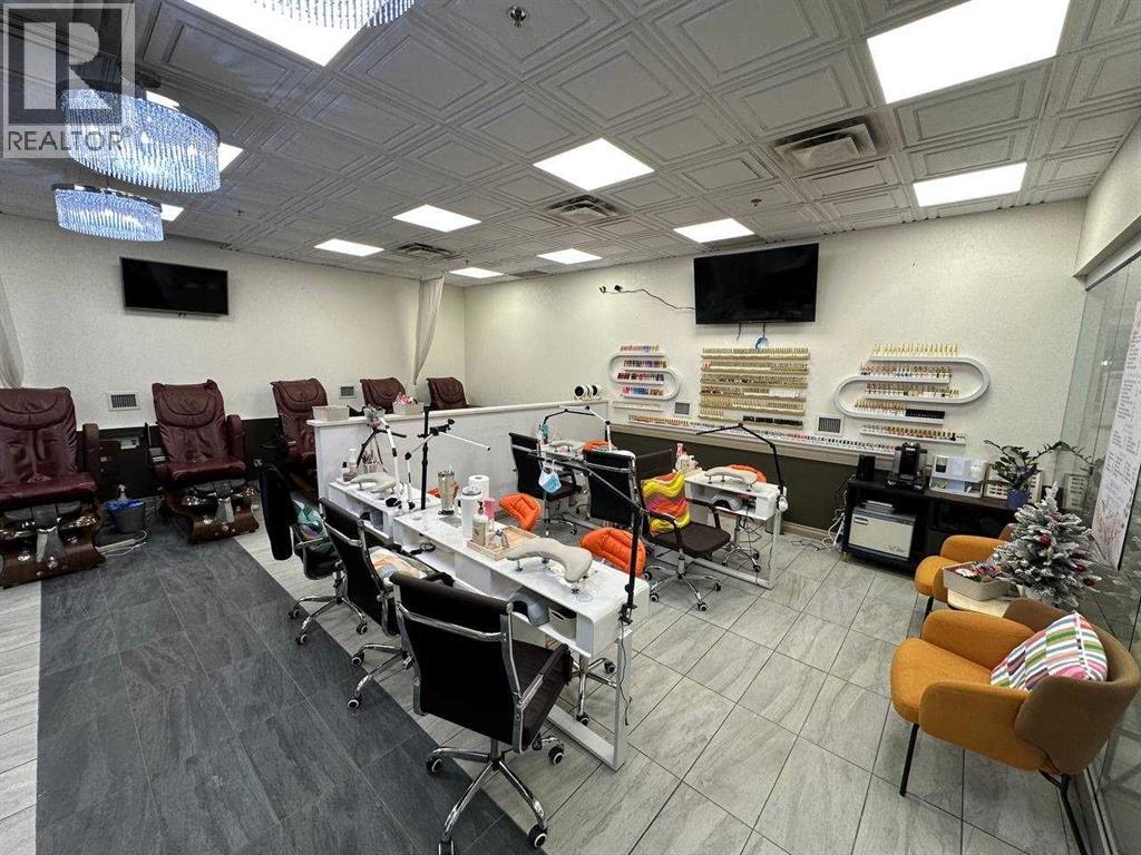 Business for Sale in    Avenue NW Hounsfield Heights/Briar Hill Calgary 