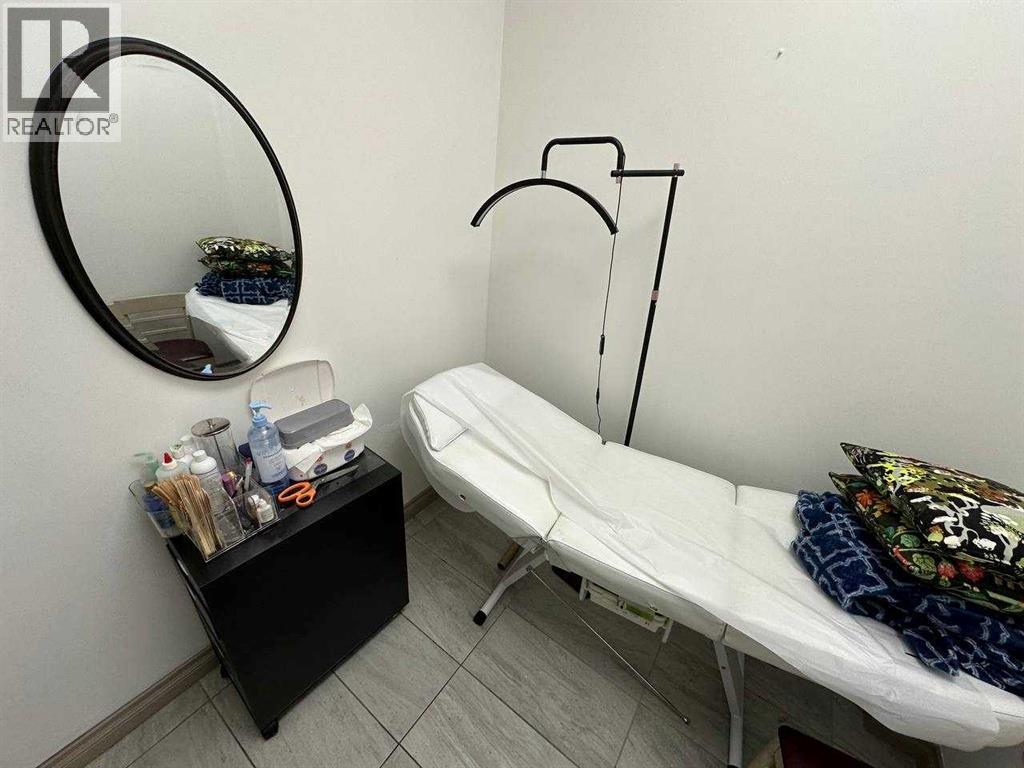 Business for Sale in    Avenue NW Hounsfield Heights/Briar Hill Calgary 