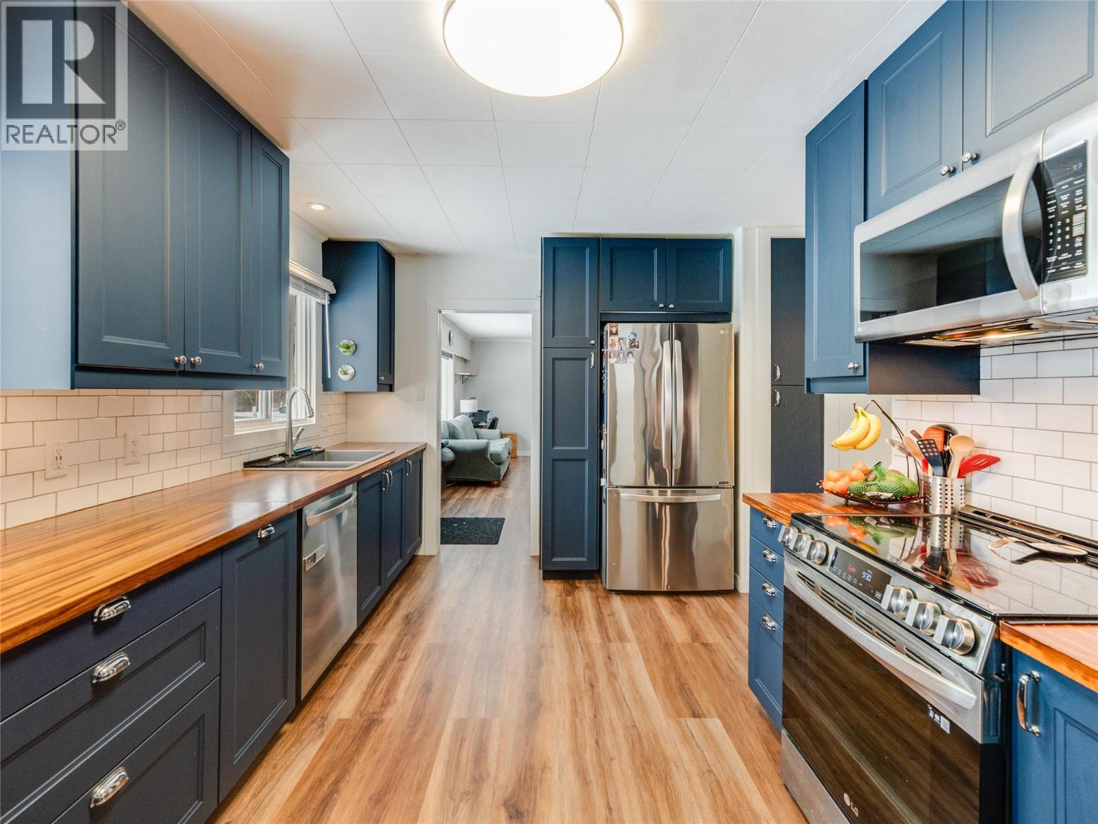 601 6th Avenue - 14