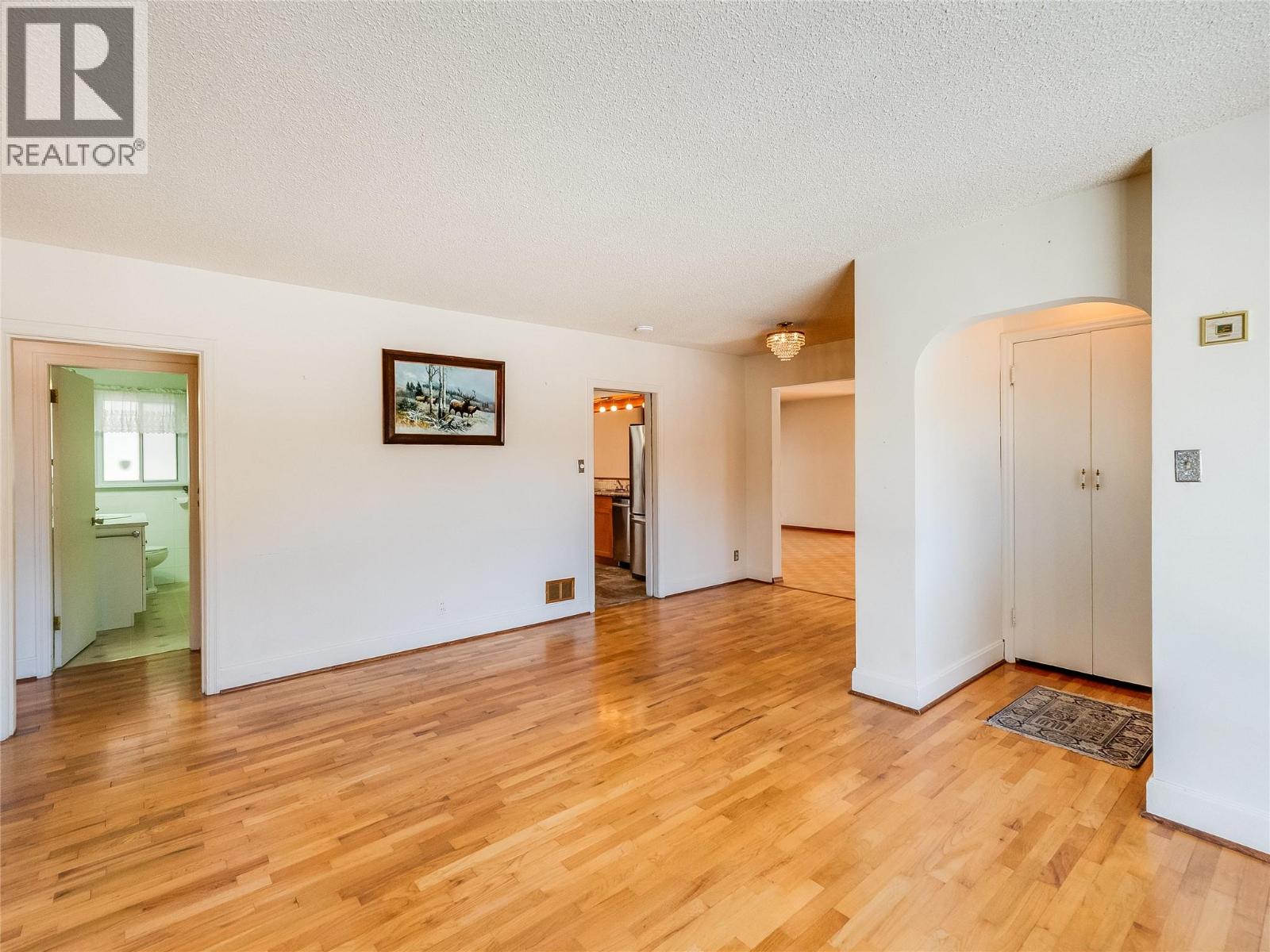 101 10th Avenue - 12