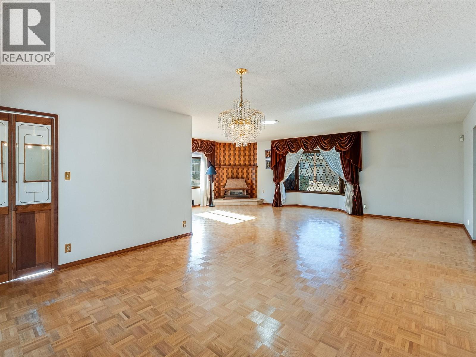101 10th Avenue - 24