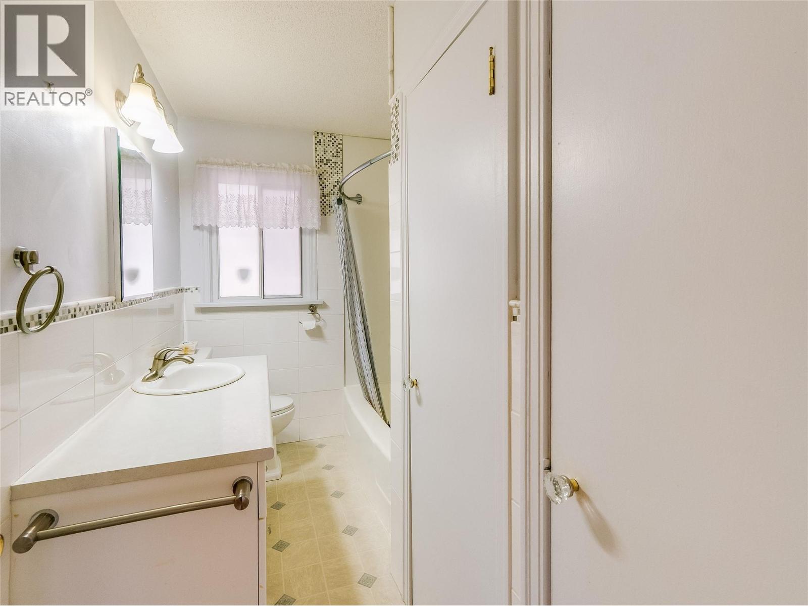 101 10th Avenue - 29
