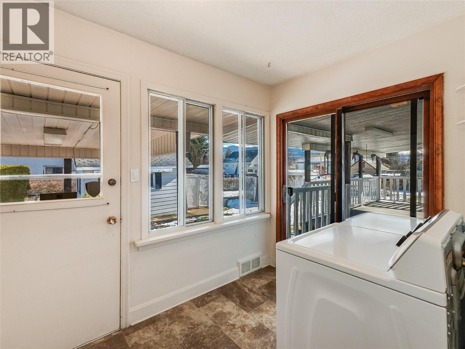 101 10th Avenue - 34
