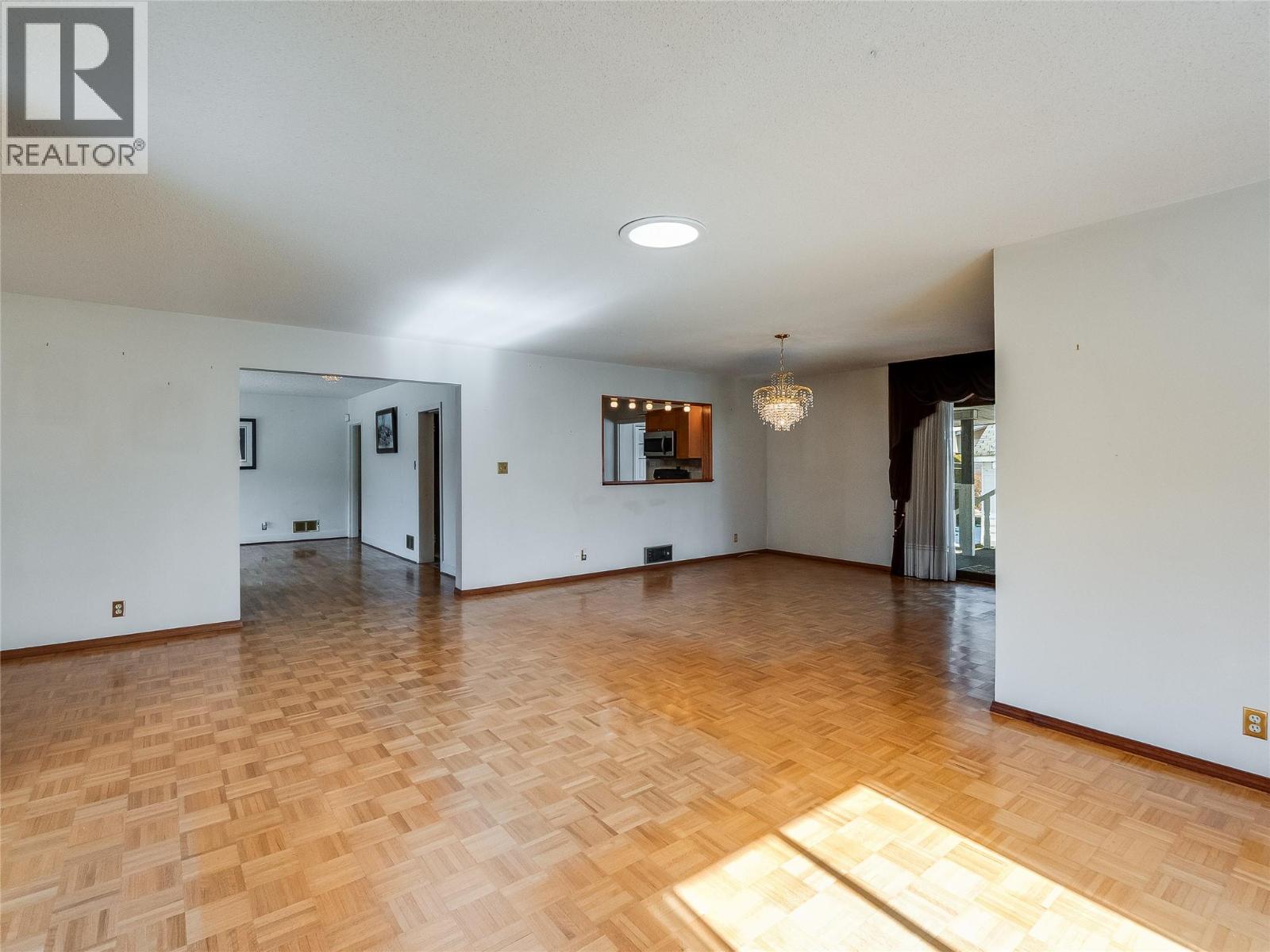 101 10th Avenue - 22