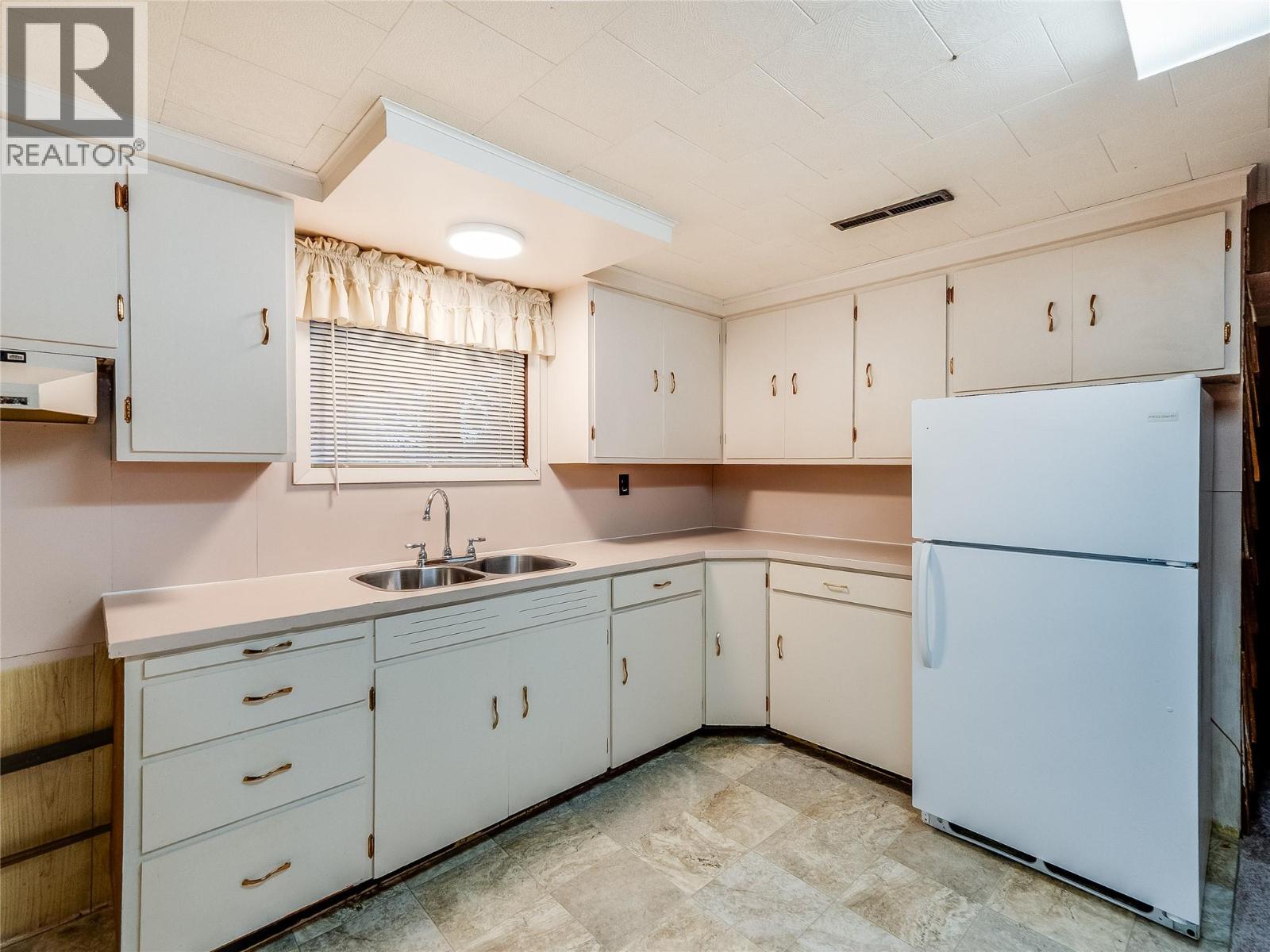 101 10th Avenue - 38