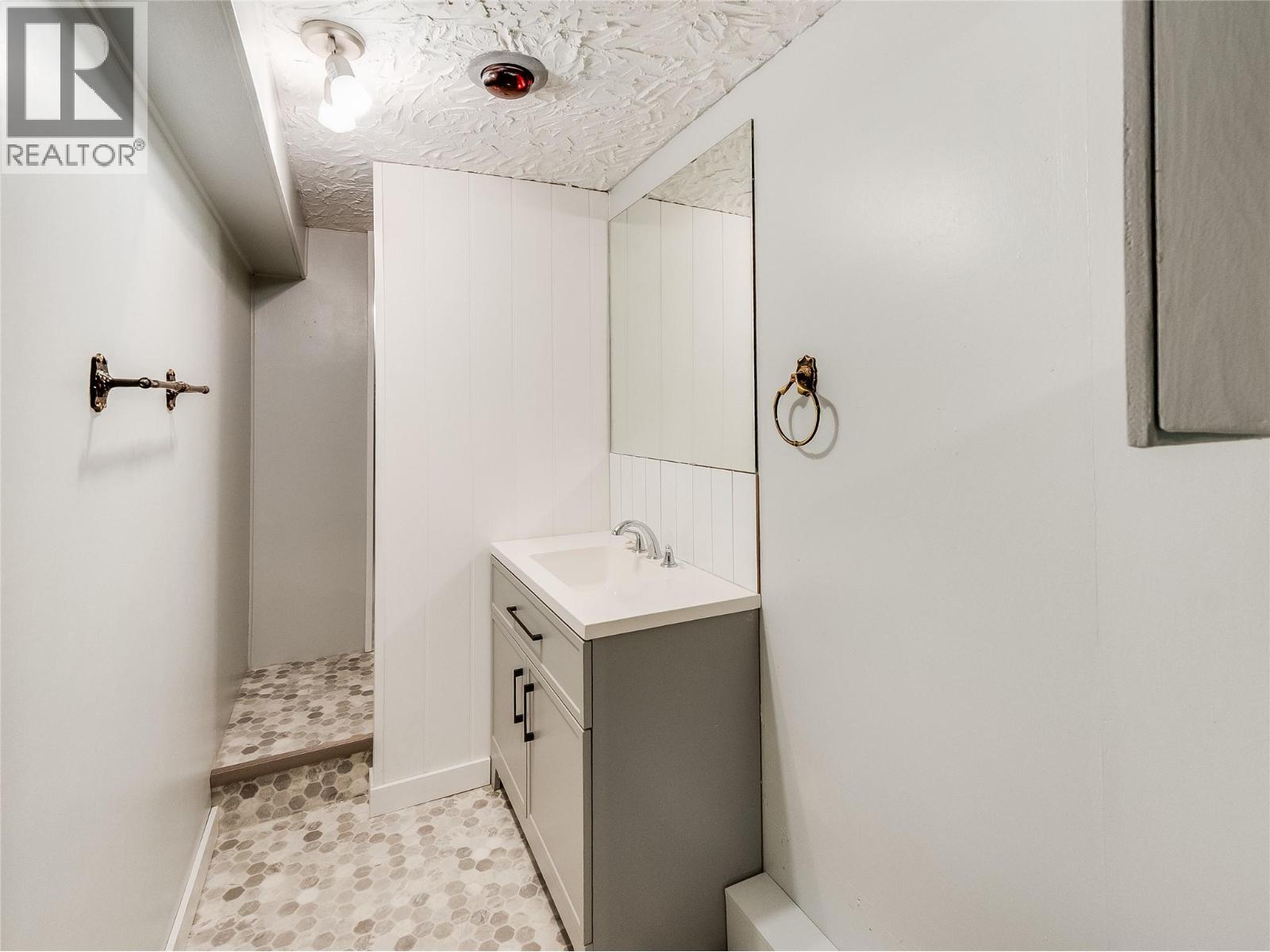 101 10th Avenue - 46