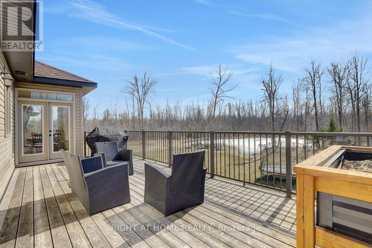 8660 FLEWELLYN ROAD - 40