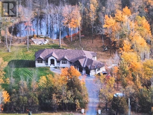 8660 FLEWELLYN ROAD - 50