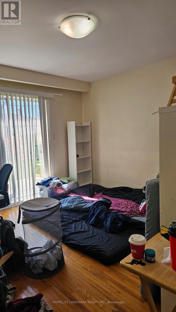 28 ROYWOOD DRIVE - 23