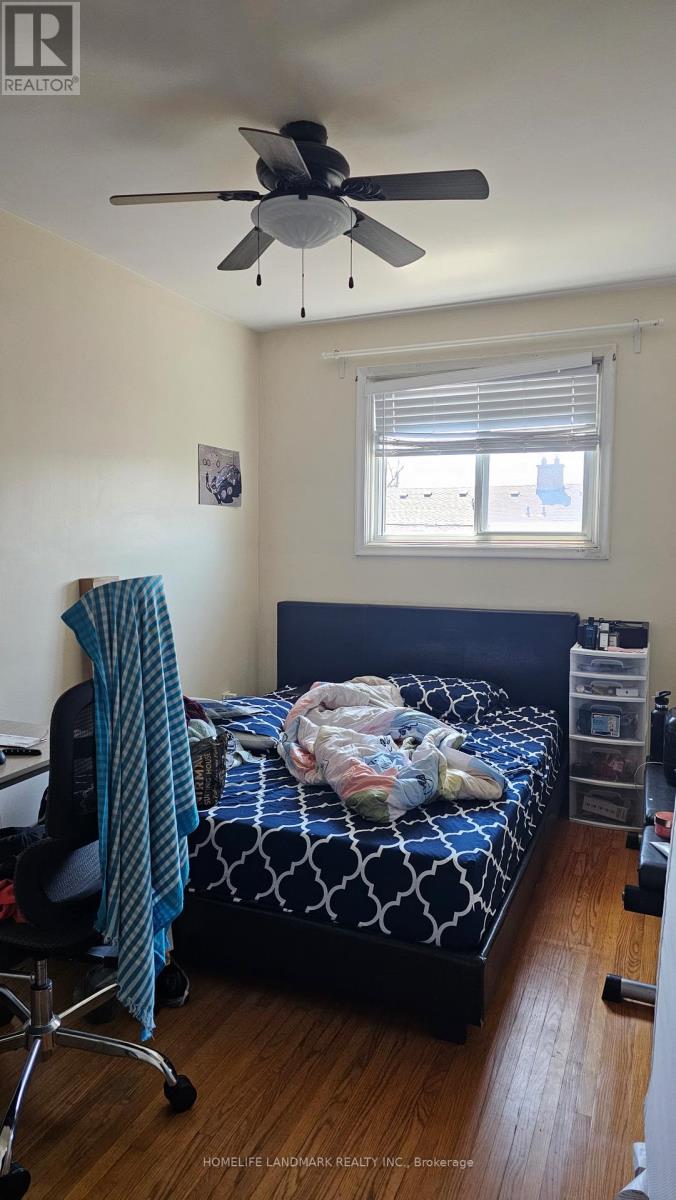 28 ROYWOOD DRIVE - 25