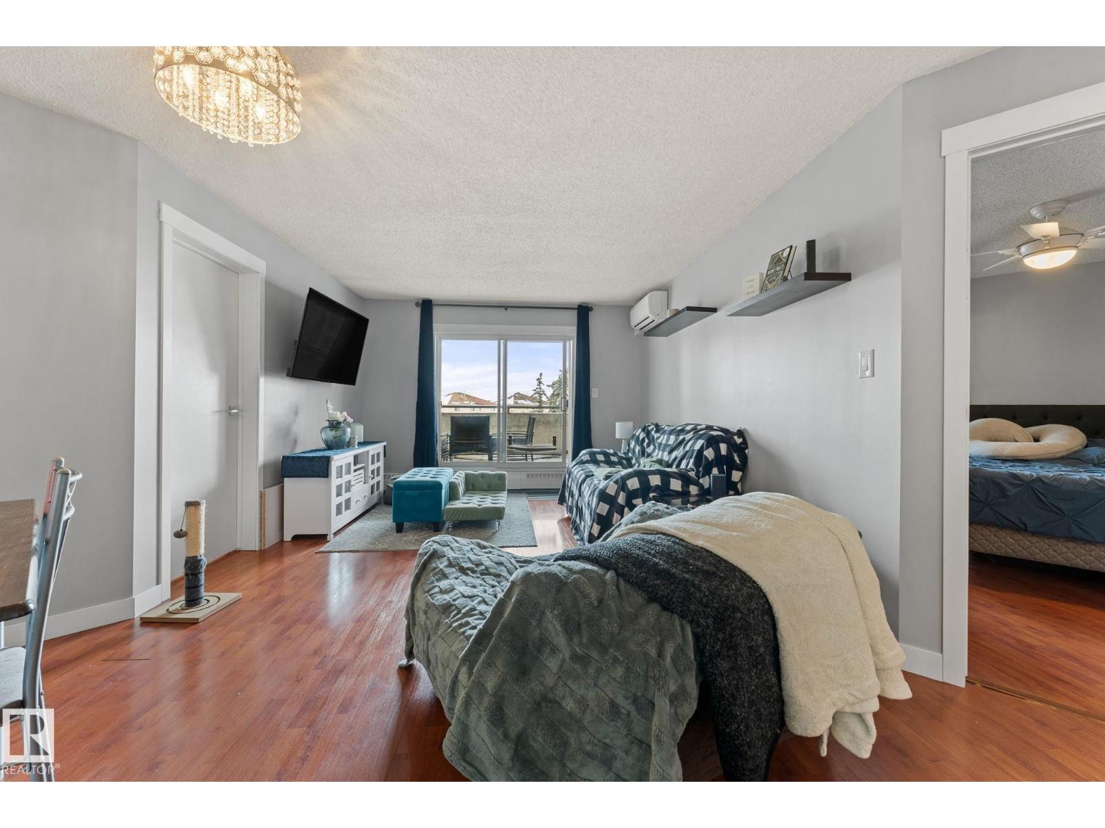 #208 6710 158 AV NW, Edmonton