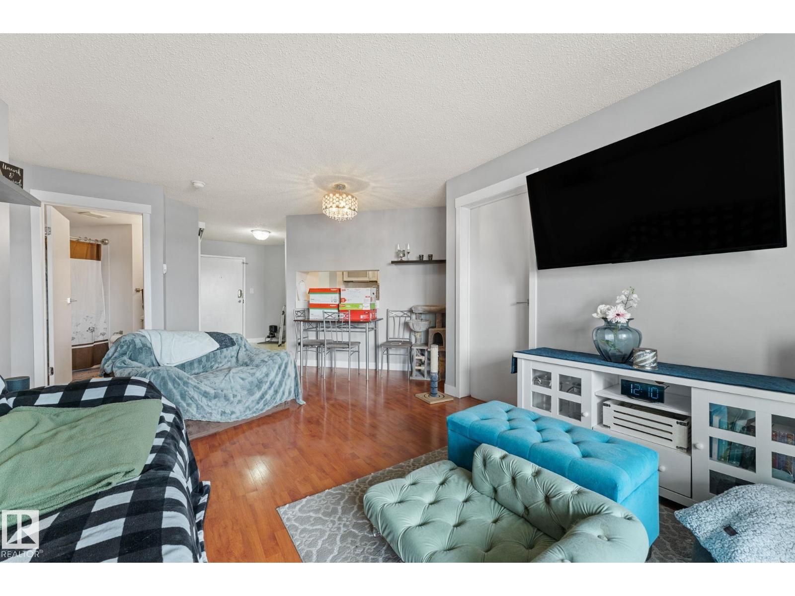 #208 6710 158 AV NW, Edmonton