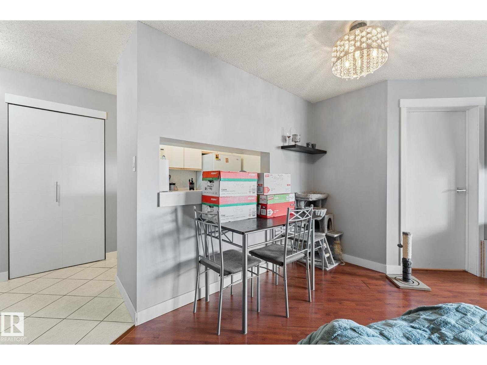 #208 6710 158 AV NW, Edmonton