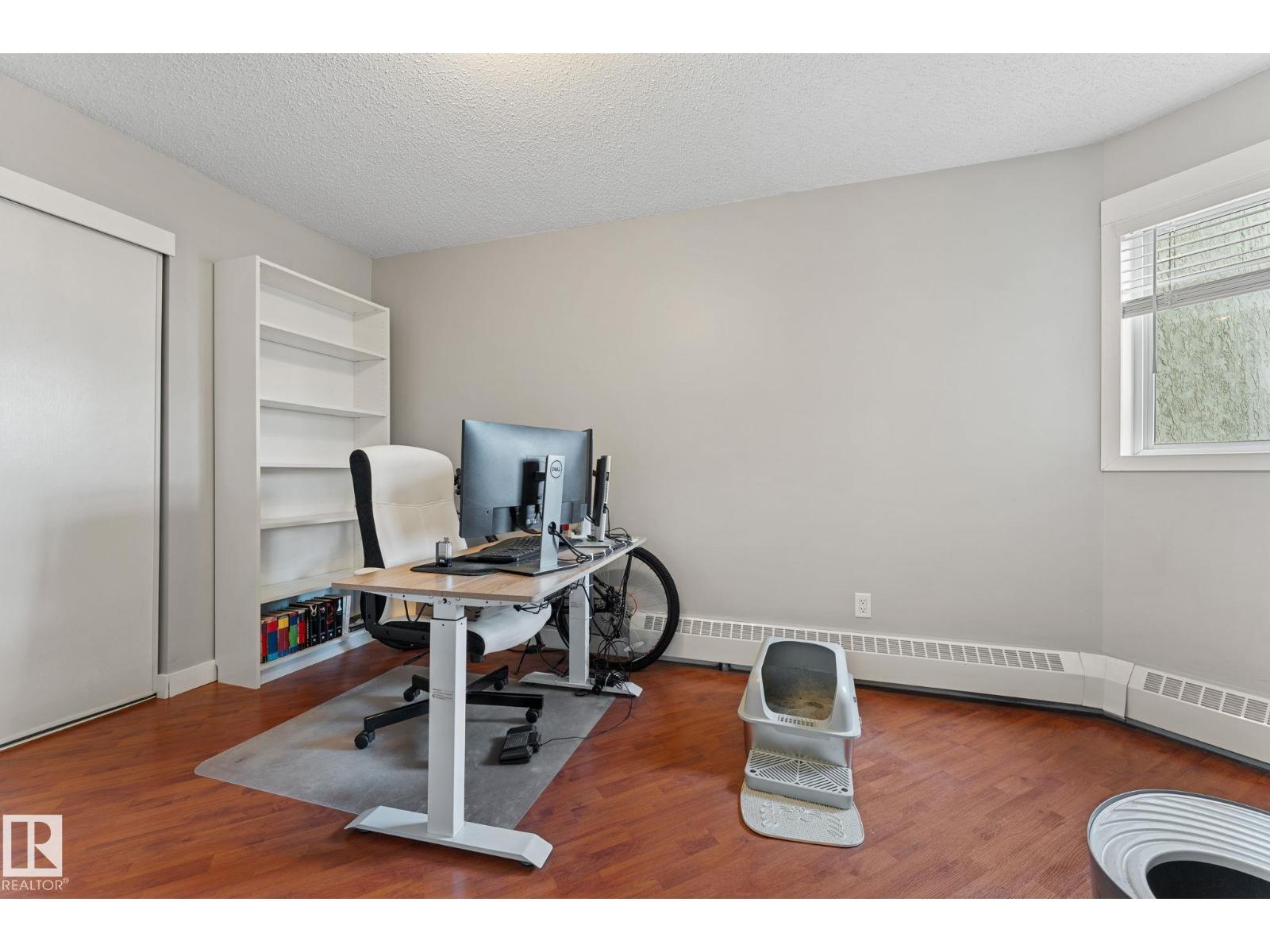 #208 6710 158 AV NW, Edmonton