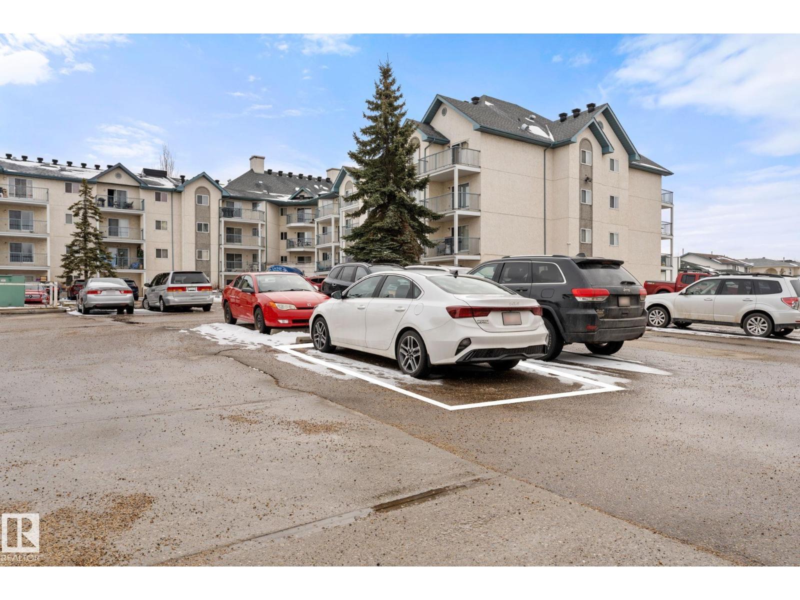 #208 6710 158 AV NW, Edmonton