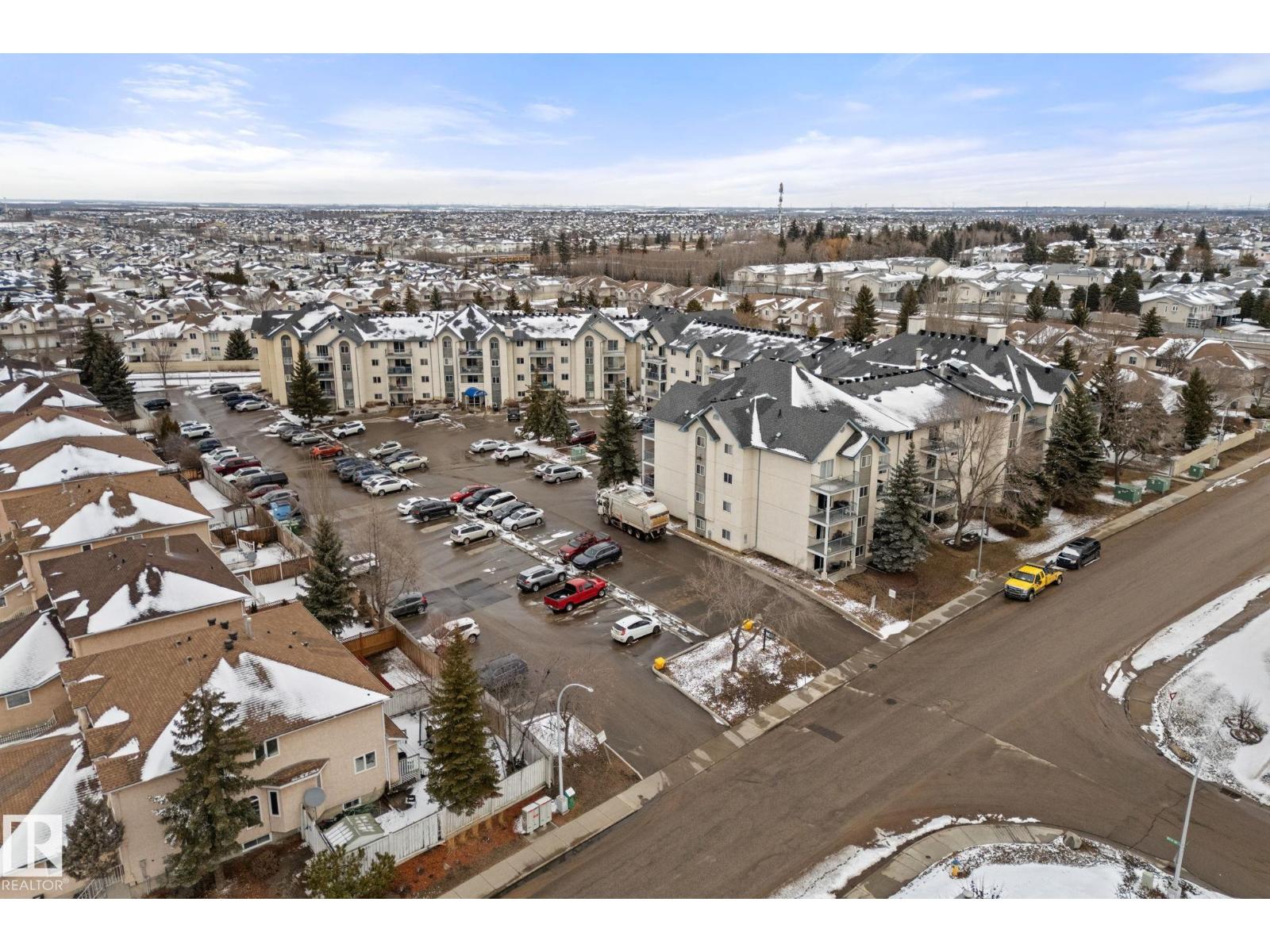 #208 6710 158 AV NW, Edmonton