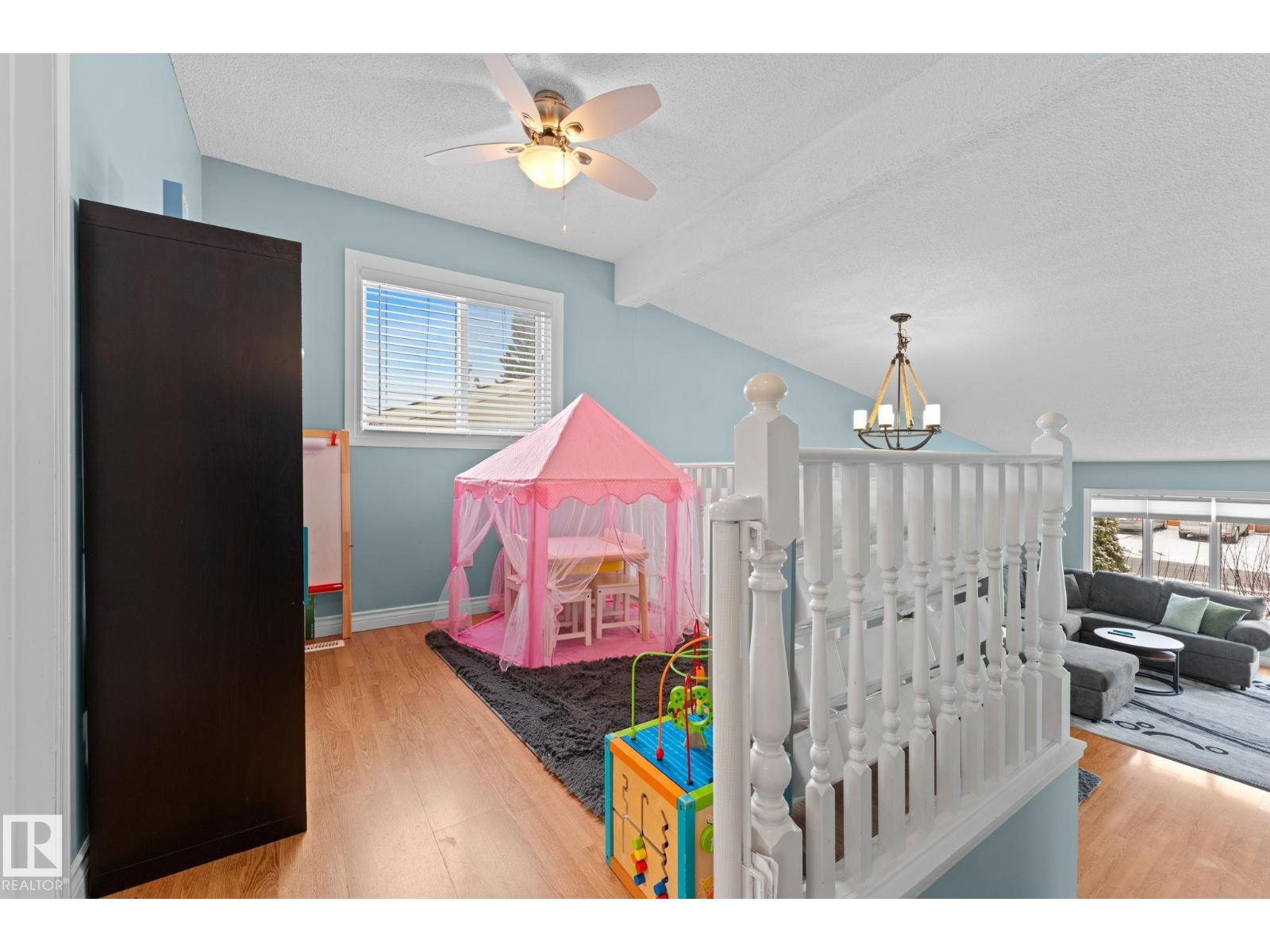 7252 152C AV NW, Edmonton