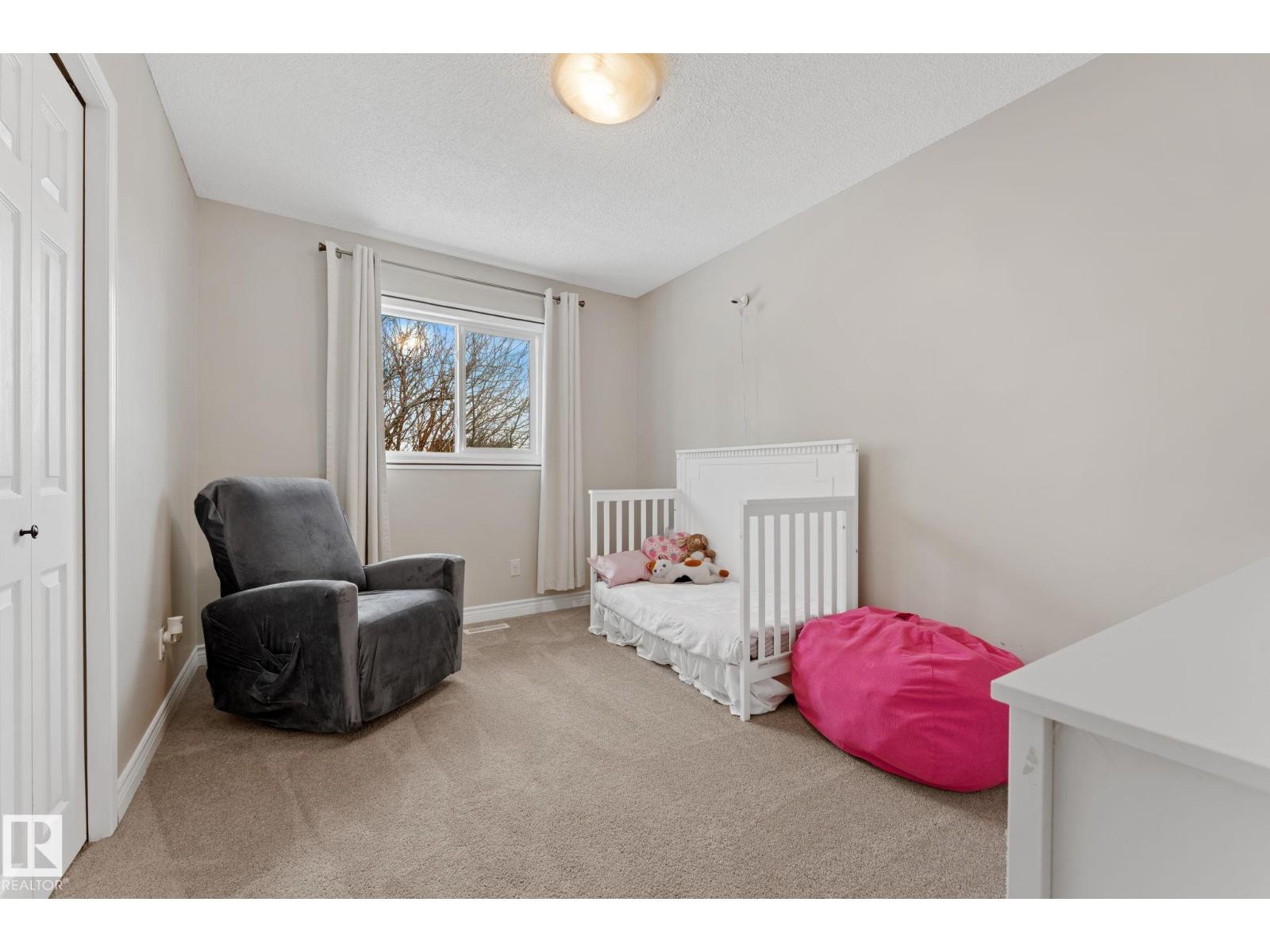 7252 152C AV NW, Edmonton