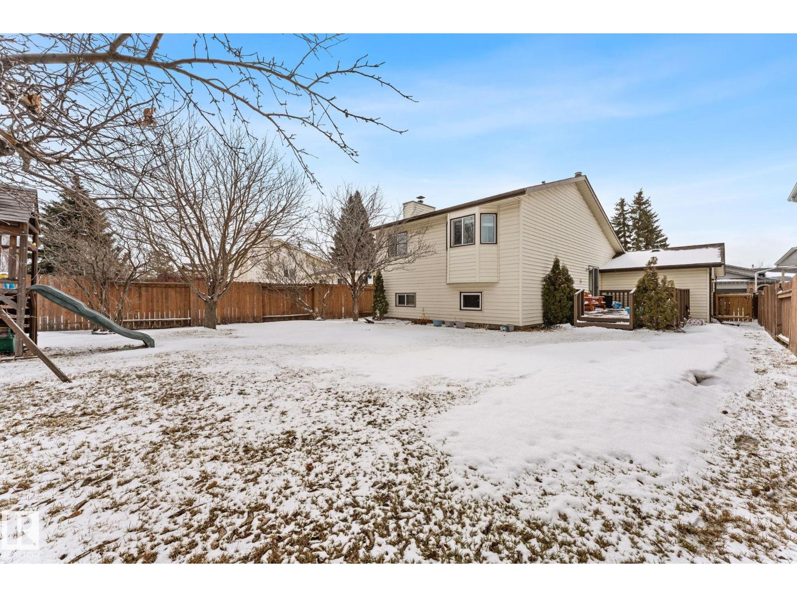 7252 152C AV NW, Edmonton